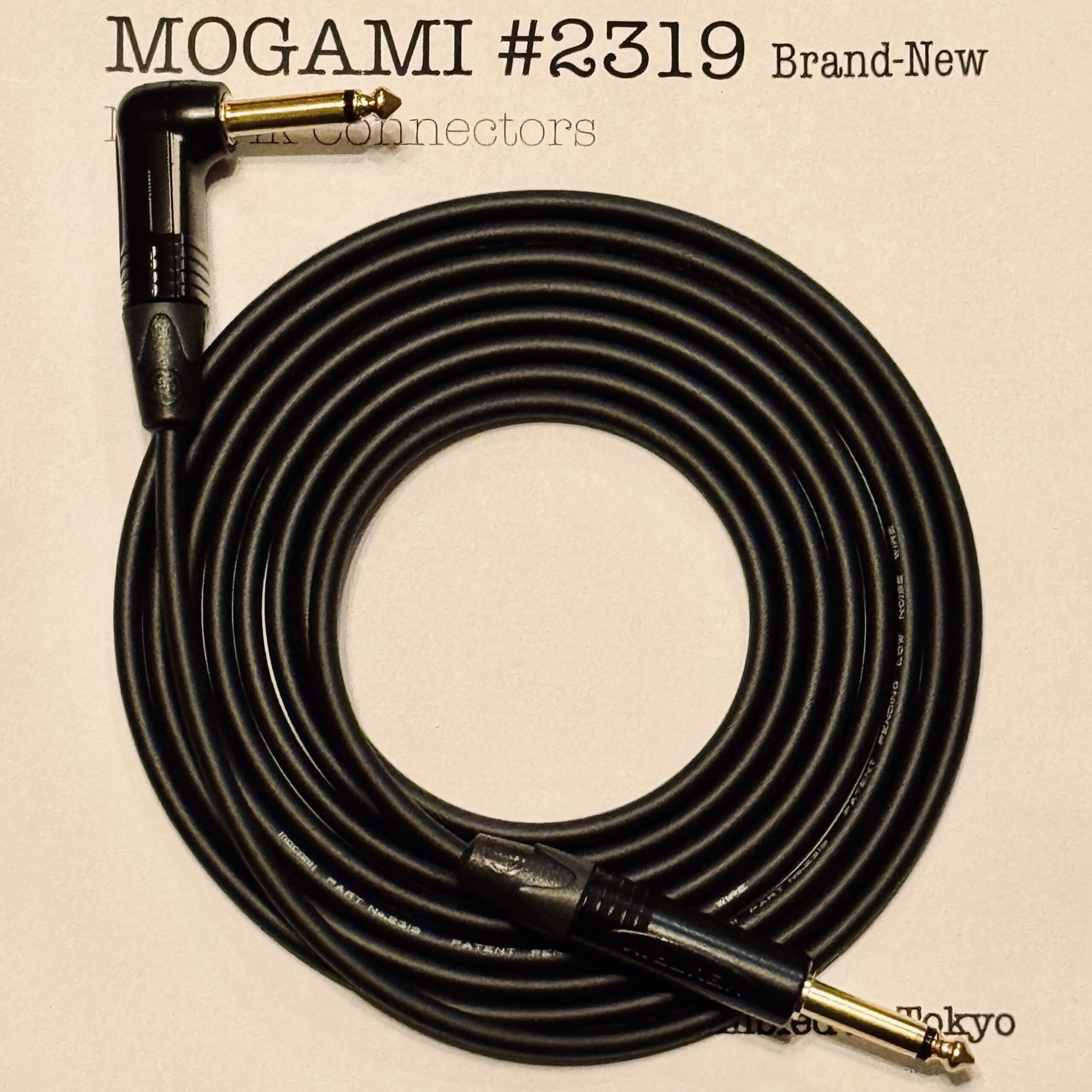 Mogami 2319 Black guitar cable with Neutrik NP2RX-B and NP2X-B 6.35mm TS connectors