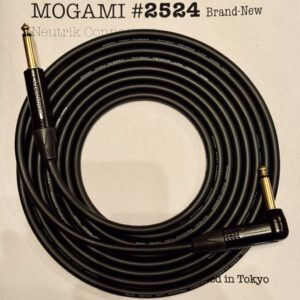 Mogami 2524 Black guitar cable with Neutrik NP2RX-B and NP2X-B 6.35mm TS connectors