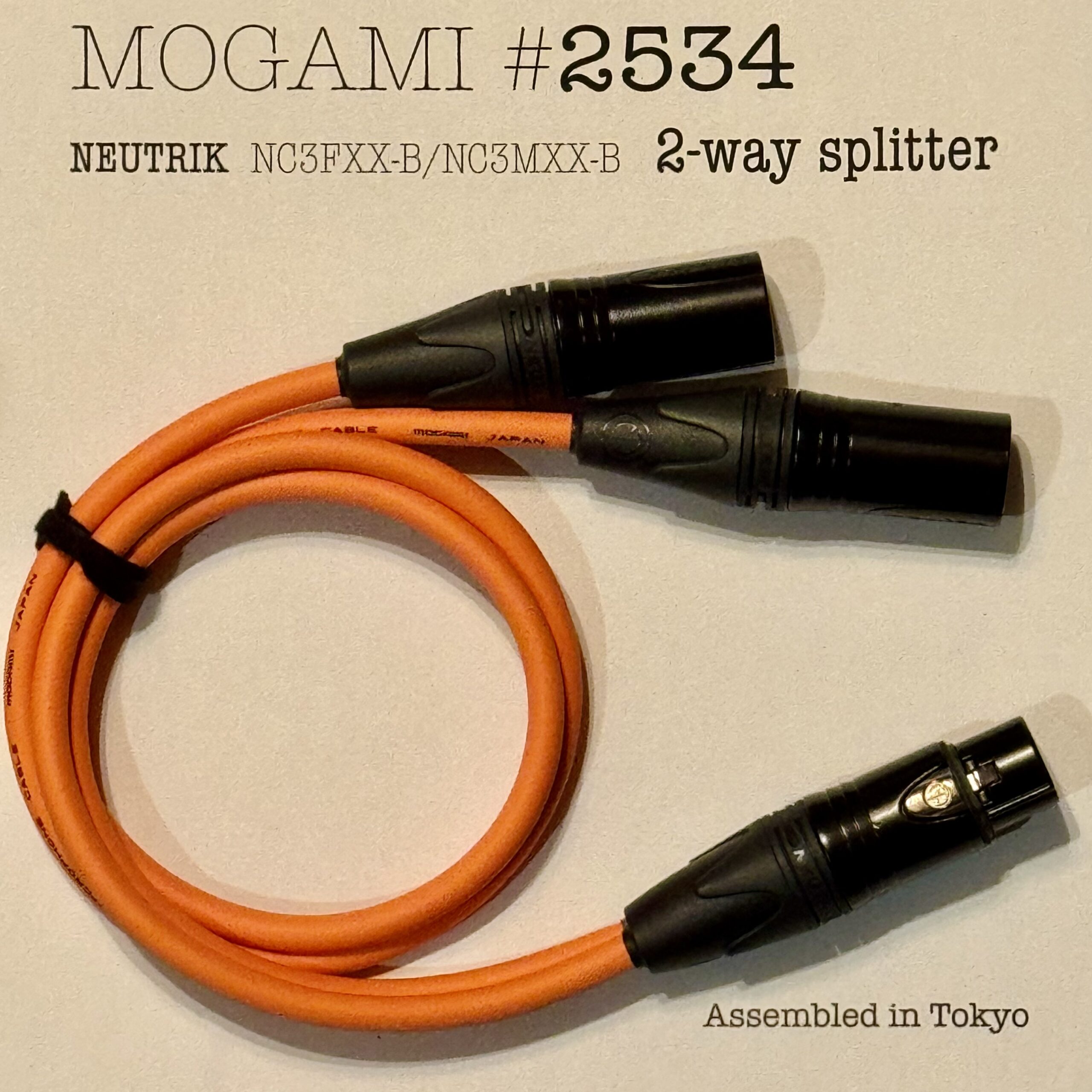Mogami 2534 Orange Parallel 2-Way splitter XLR cable with 2× Neutrik NC3MXX-B and 1× NC3FXX-B connectors