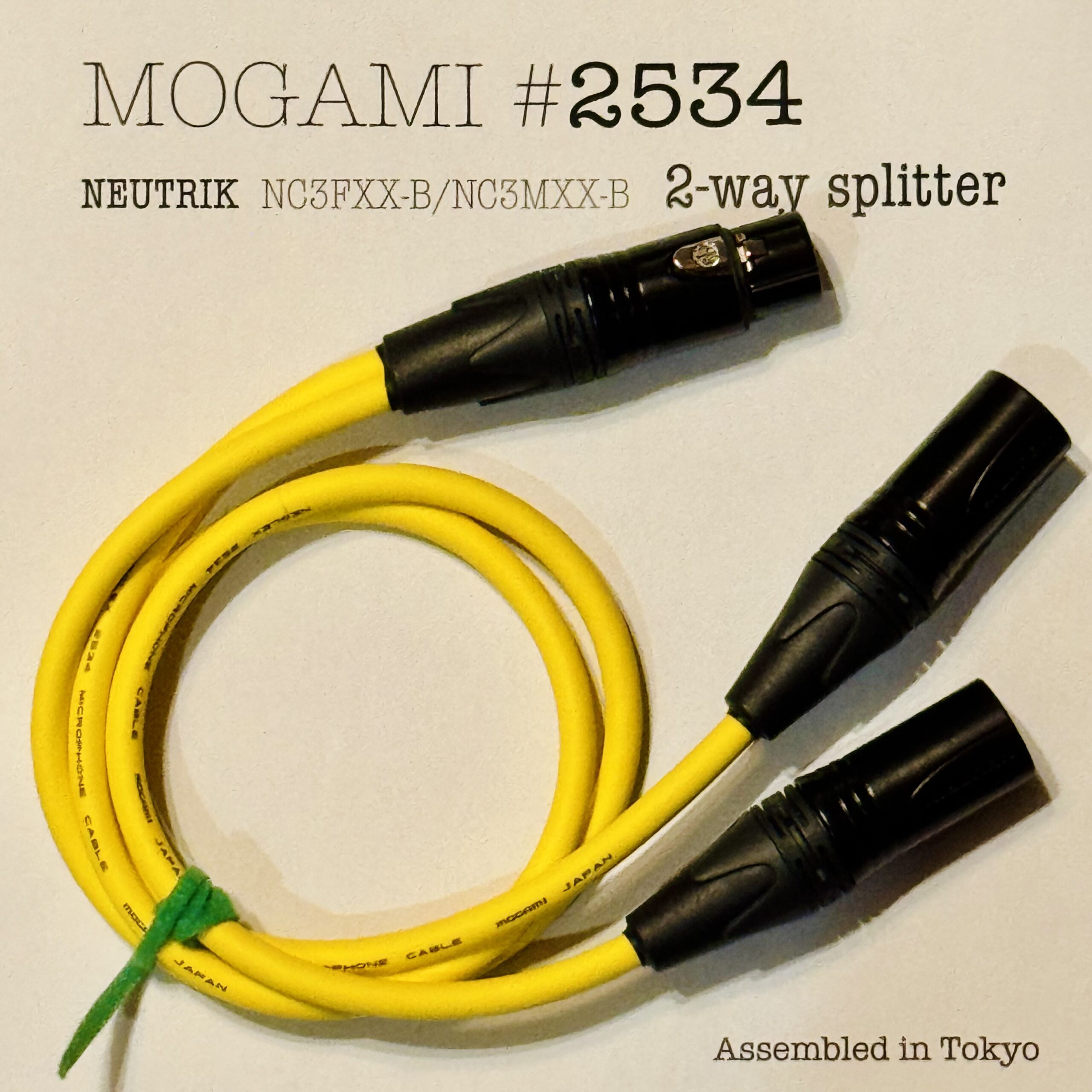 Mogami 2534 Yellow Parallel 2-Way splitter XLR cable with 2× Neutrik NC3MXX-B and 1× NC3FXX-B connectors
