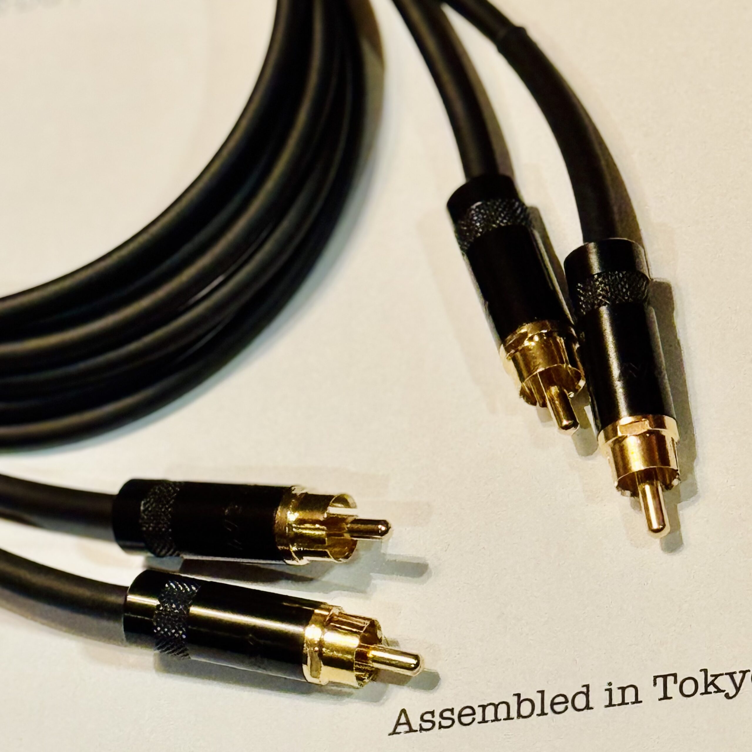 2 pcs Mogami 2893 Black and Black RCA Interconnect with Neutrik / Rean NYS352-BG and NYS352-BG connectors