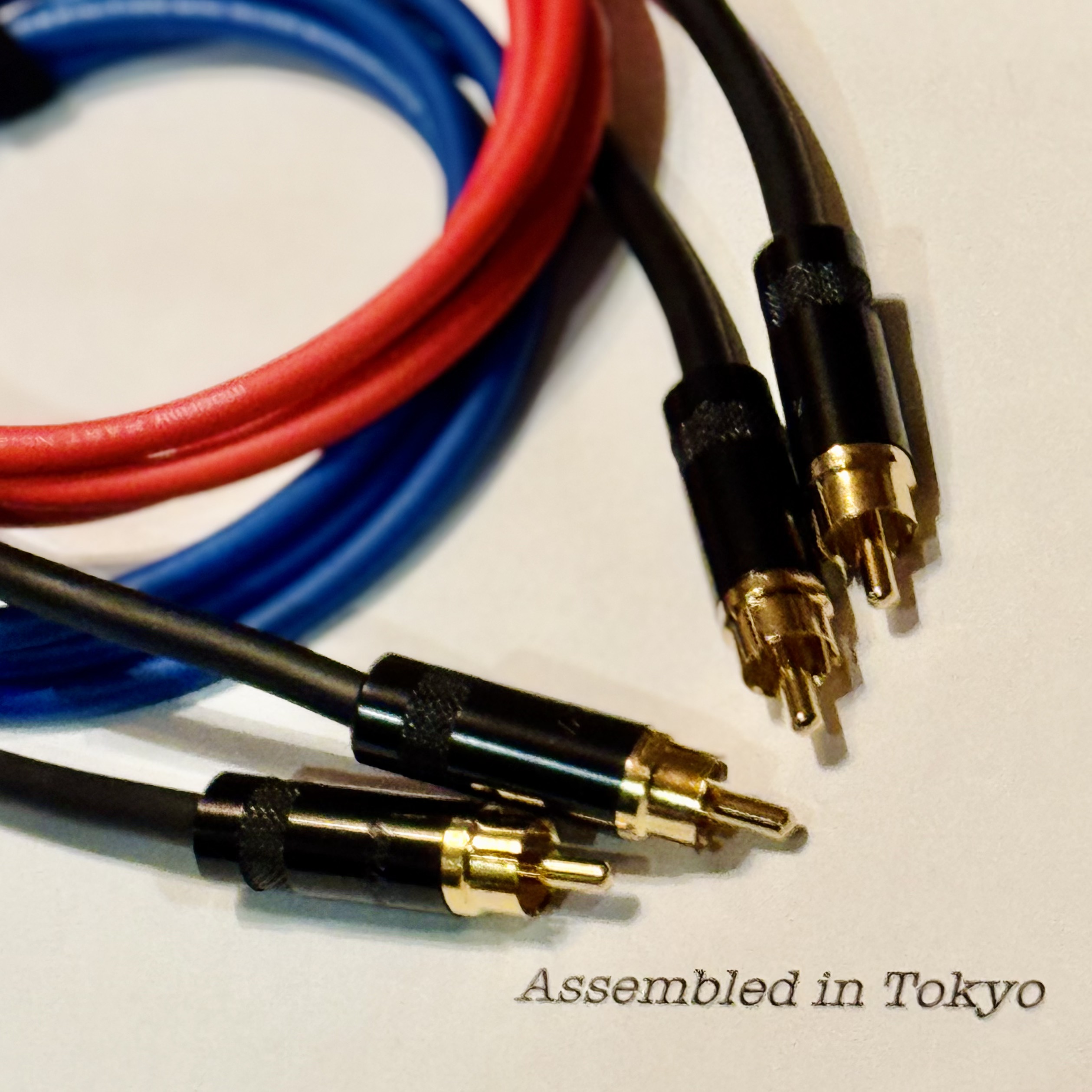 2 pcs Mogami 2893 Blue and Red RCA Interconnect with Neutrik / Rean NYS352-BG and NYS352-BG connectors