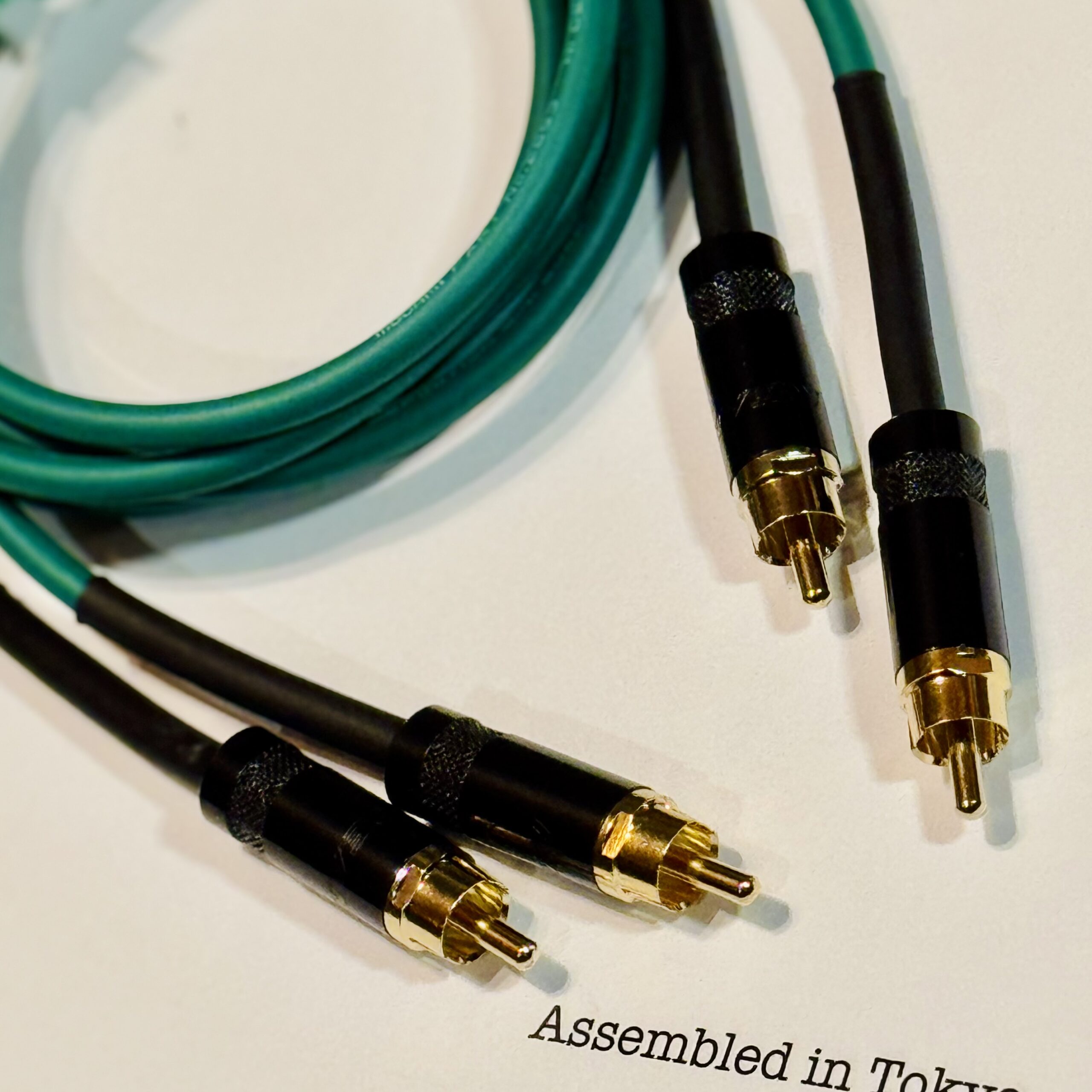 2 pcs Mogami 2893 Black and Green RCA Interconnect with Neutrik / Rean NYS352-BG and NYS352-BG connectors