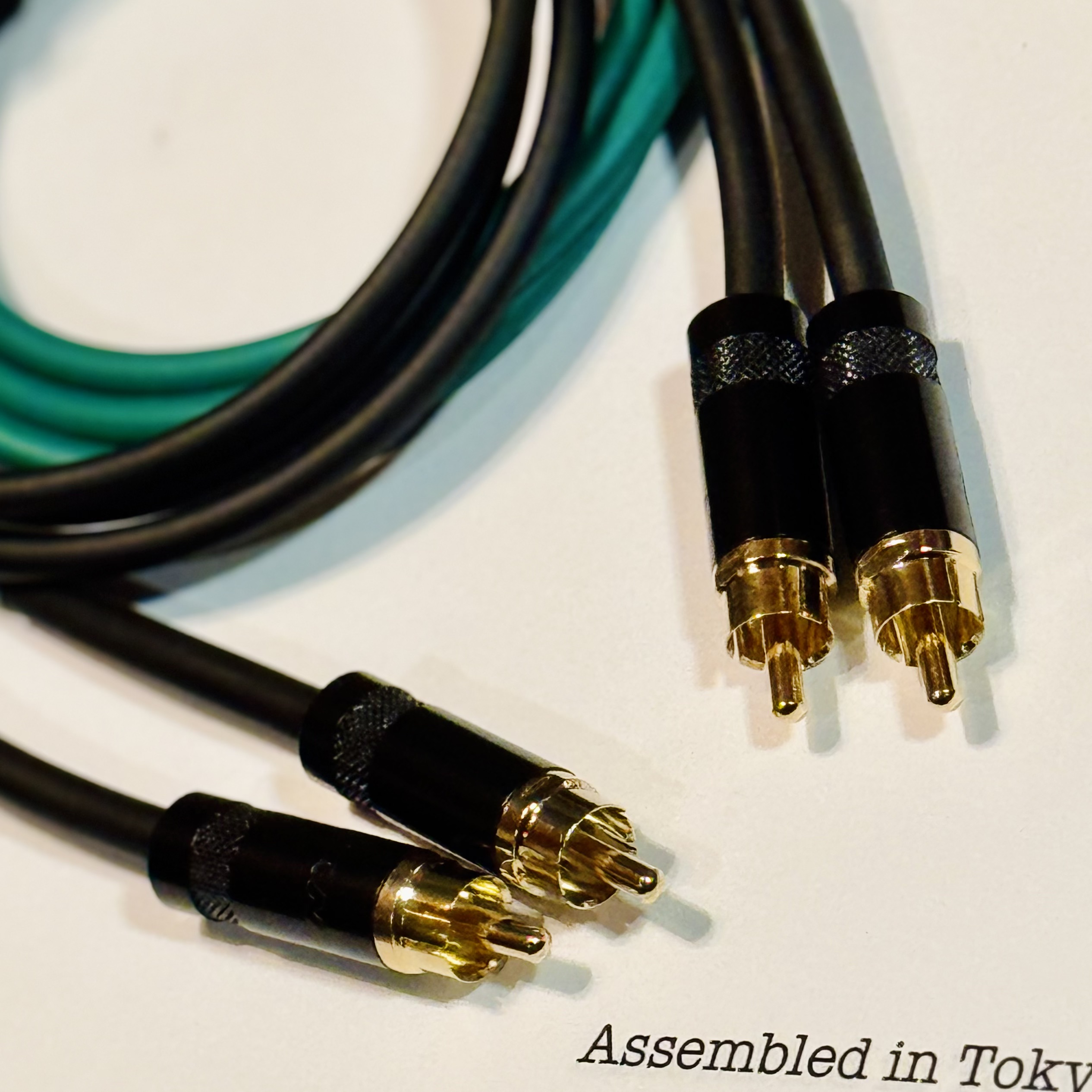 2 pcs Mogami 2893 Black and Green RCA Interconnect with Neutrik / Rean NYS352-BG and NYS352-BG connectors