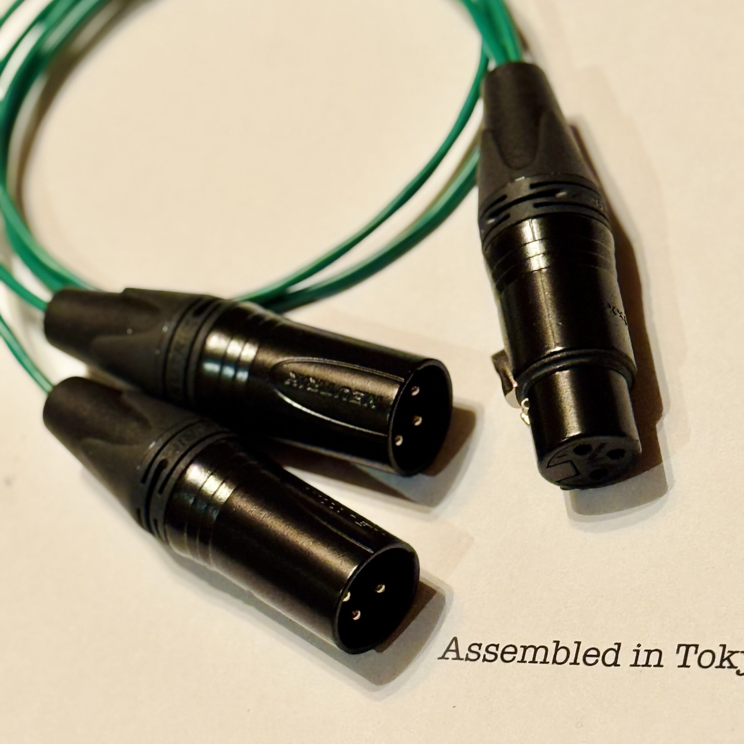 1× NC3FXX-B XLR Female and 2× Neutrik NC3MXX-B XLR Male connectors connectors on Mogami 2944 Green Parallel 2-Way splitter XLR cable