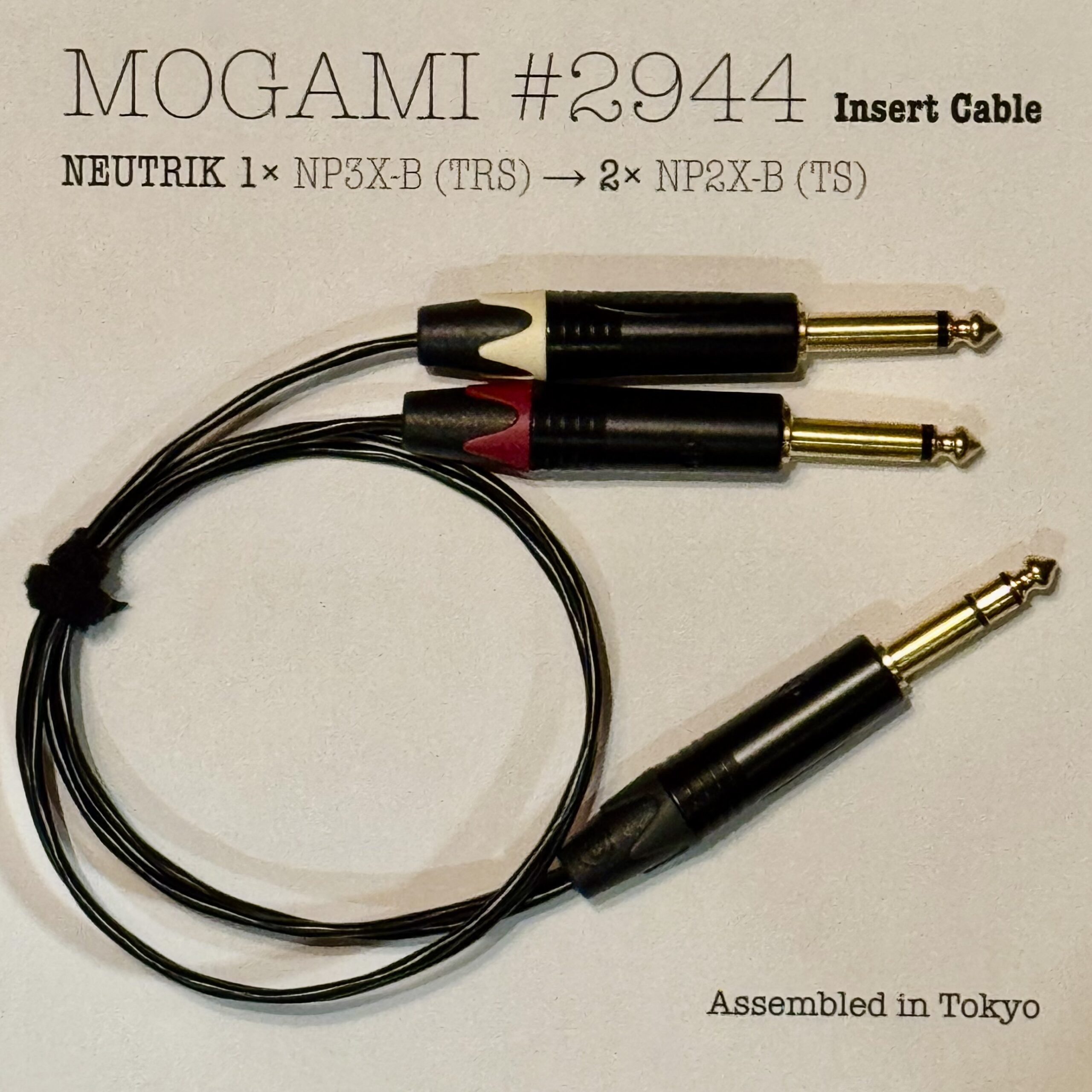 Mogami 2044 Black Insert cable with 1× 1/4 6.35mm TRS NP2FX-B and 2× 1/4 6.35mm TS Neutrik NPXX-B connectors