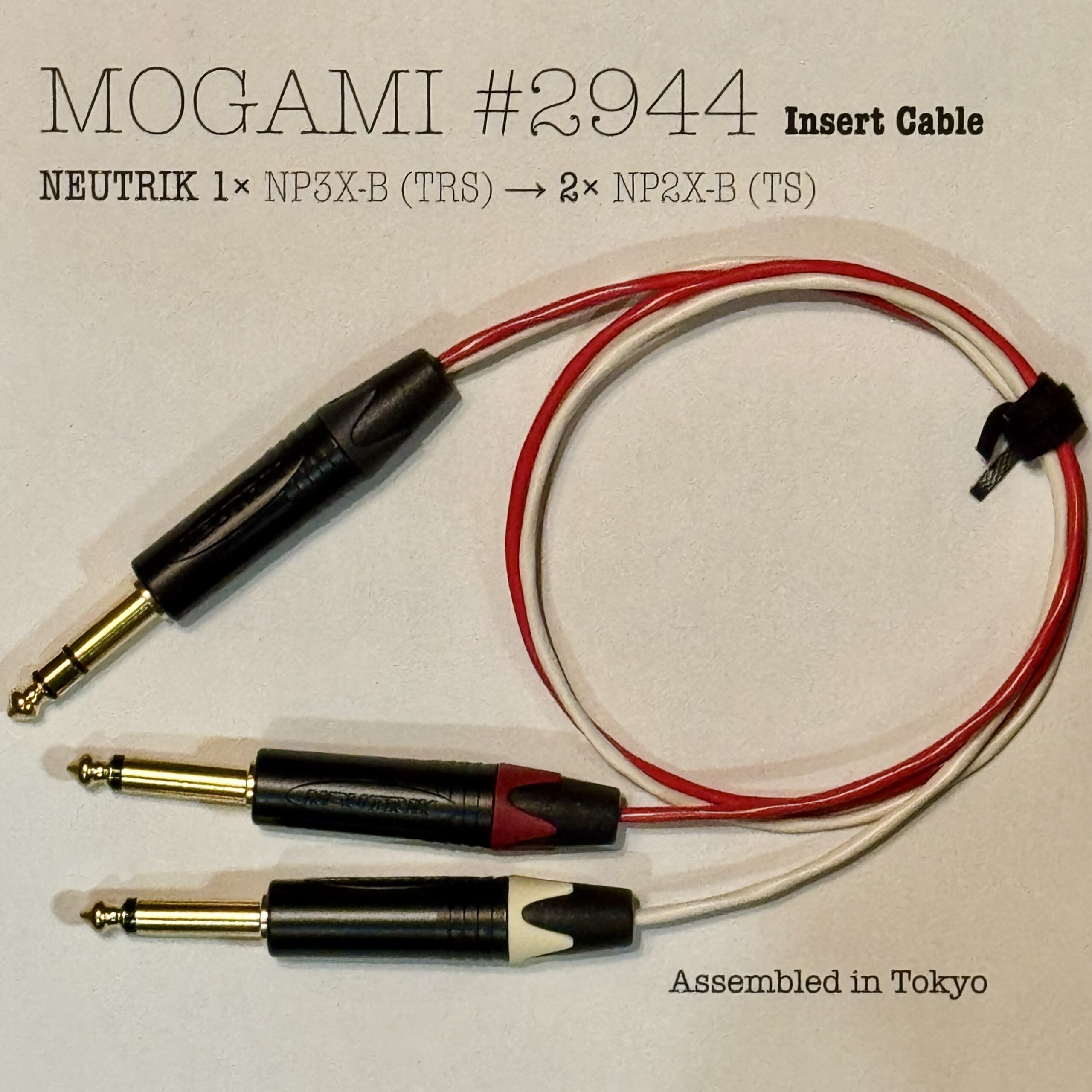 Mogami 2044 Red and White Insert cable with 1× 1/4 6.35mm TRS NP2FX-B and 2× 1/4 6.35mm TS Neutrik NPXX-B connectors