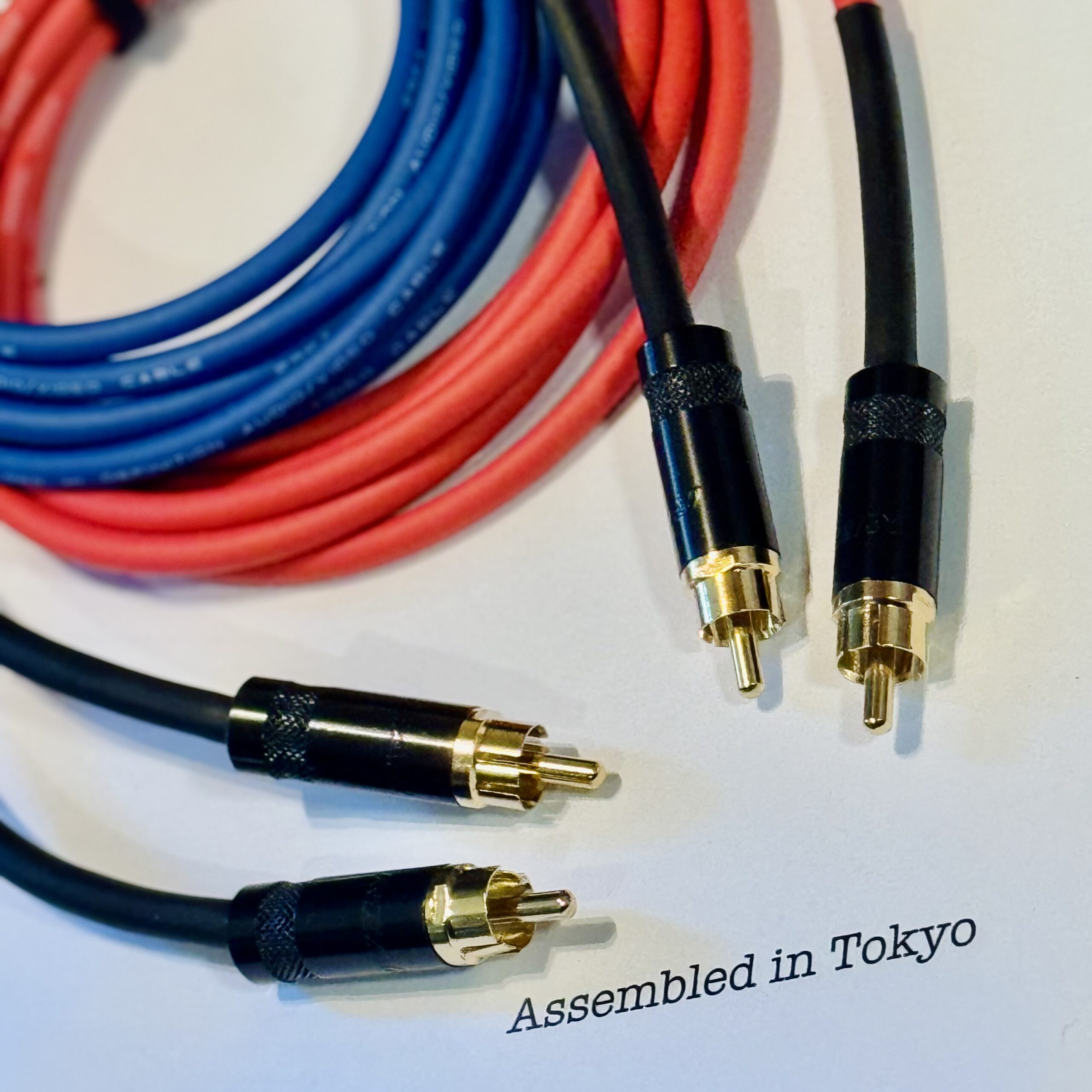 Mogami 2964 Blue and Red RCA audio cables with NYS352-BG RCA connectors