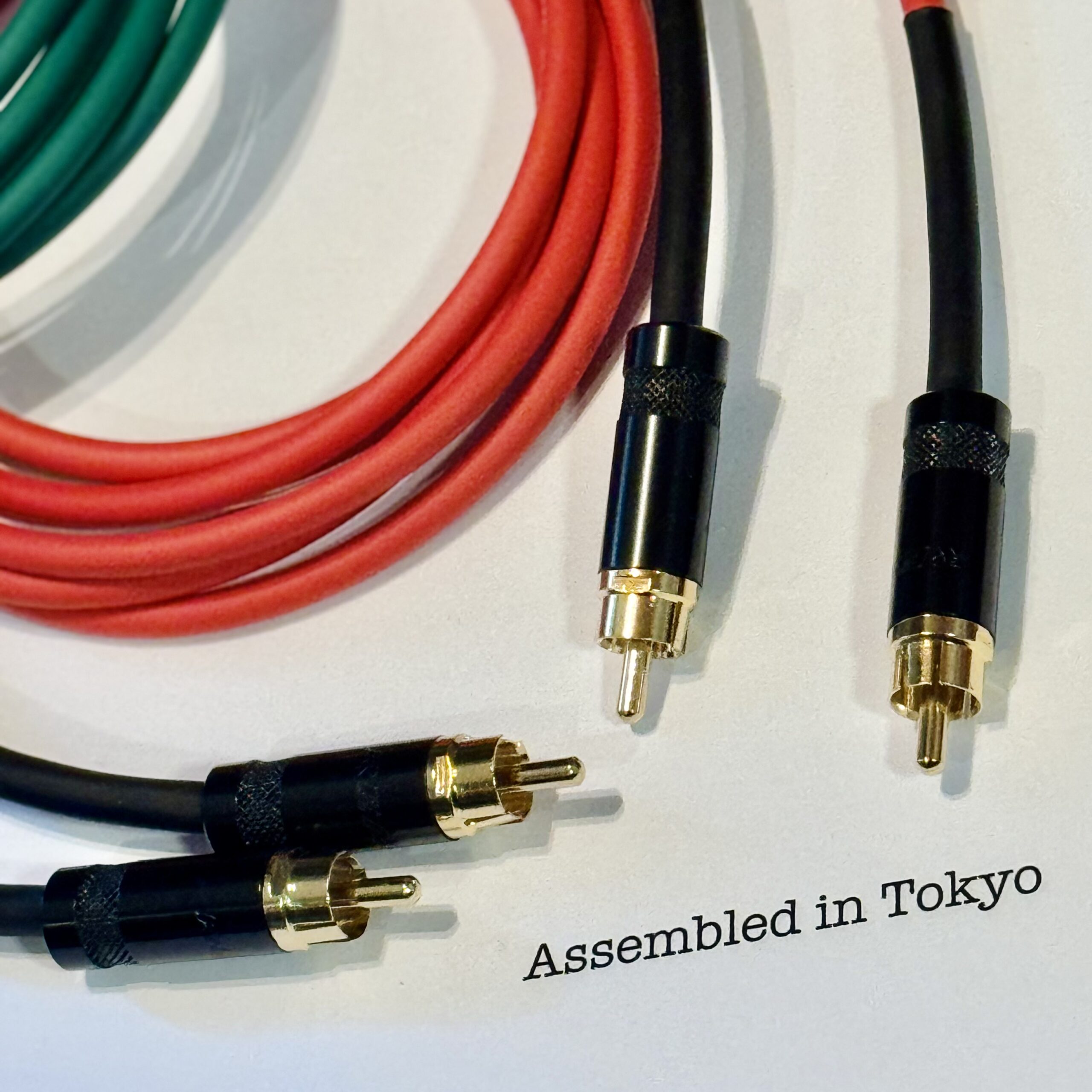Mogami 2964 Green and Red RCA audio cables with NYS352-BG RCA connectors