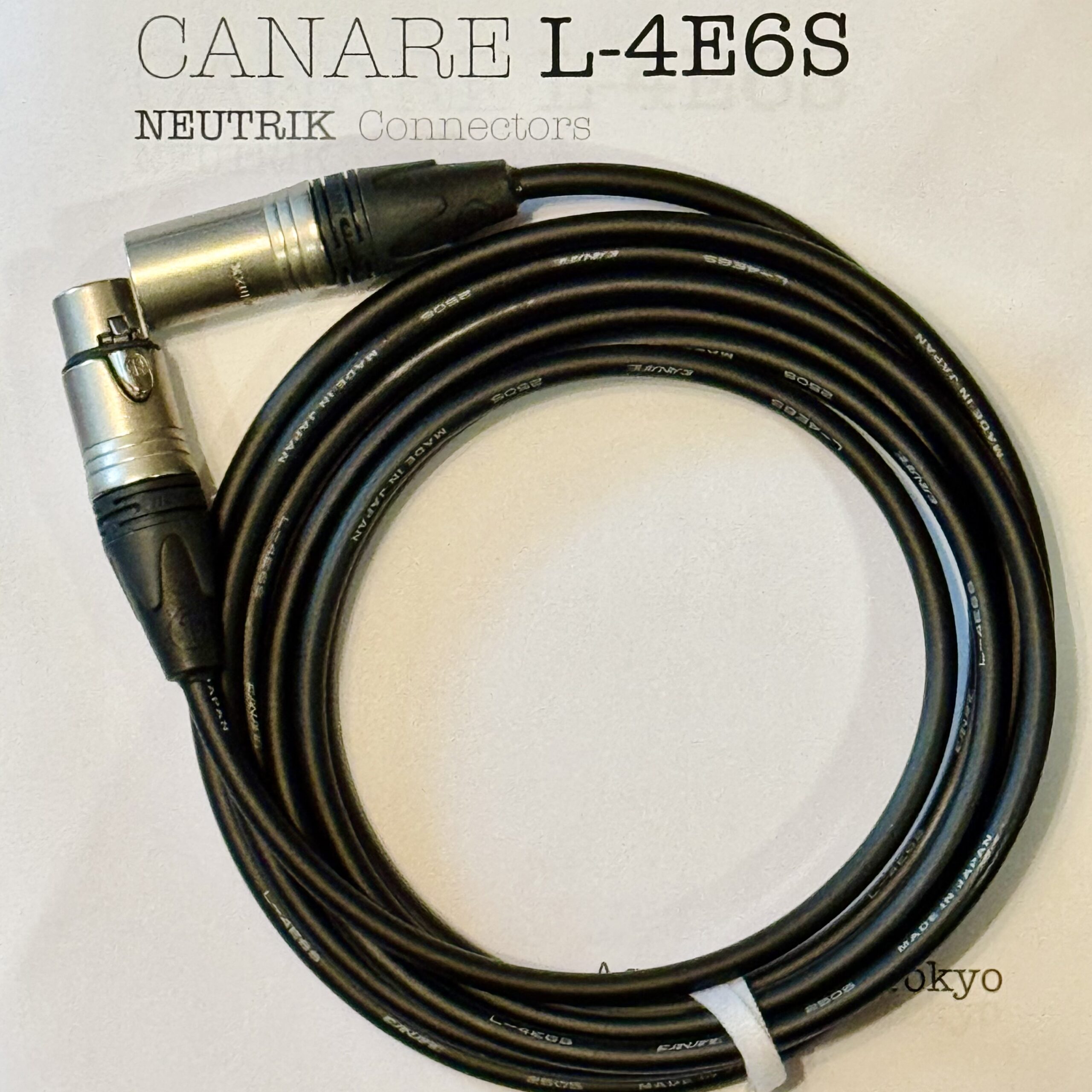Canare L-4E6S Black with XLR F to XLR M connectors